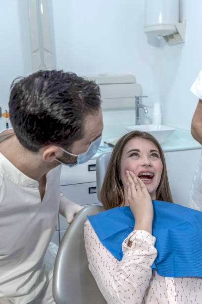 Best Emergency Dentist for Knocked-Out Tooth in Andalusia, IL